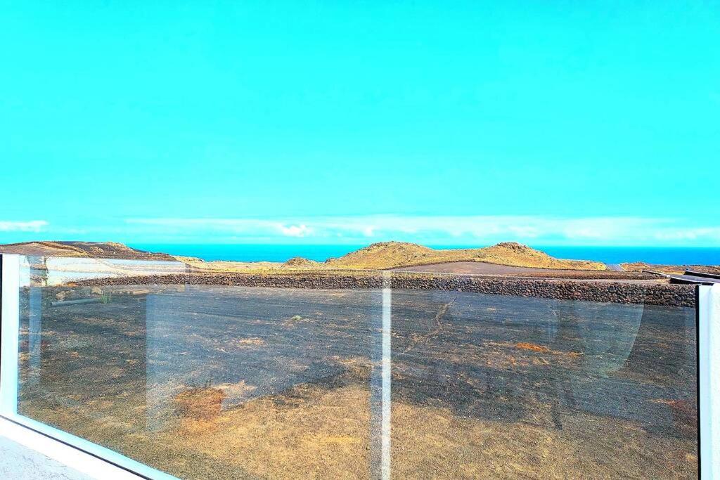 Lanzarote Ocean Loft B Apartment Tinajo Luaran gambar
