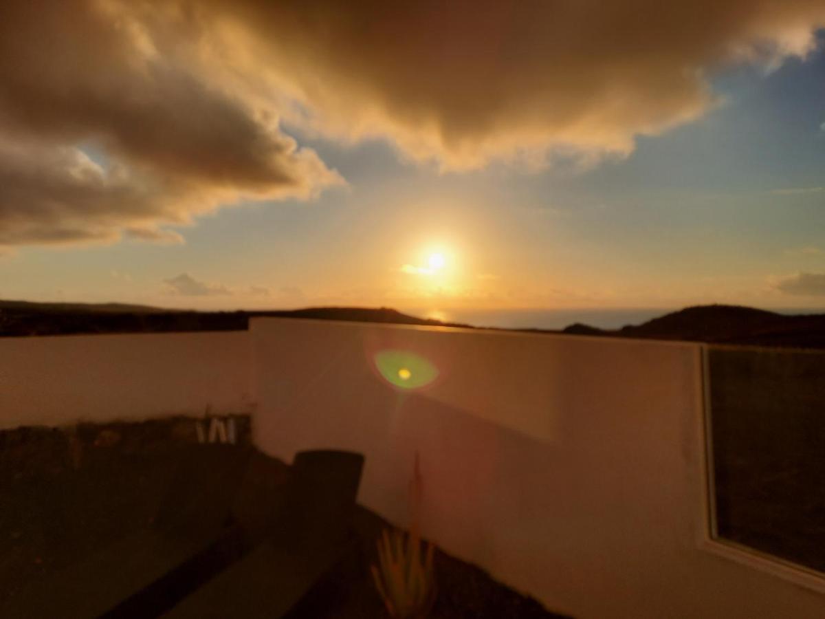 Lanzarote Ocean Loft B Apartment Tinajo Luaran gambar